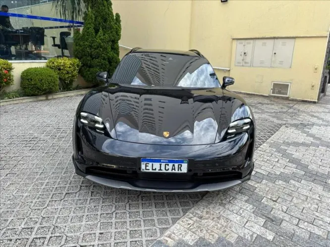 Porsche Taycan 4 Cross Turismo (elétrico) 2023