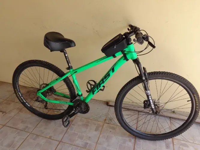 Bicicleta ARO 29 - Semi Nova