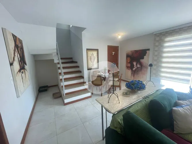 Casa com 3 dormitórios à venda, 144 m² por R$ 650.000,00 - Serra Grande - Niterói/RJ