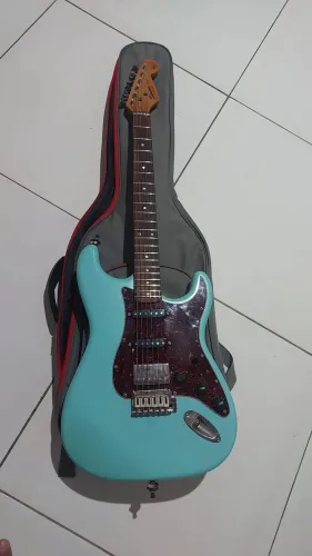SQUIER CALIFORNIA 