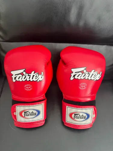 Luva Fairtex BGV9 ? 16 oz vermelha