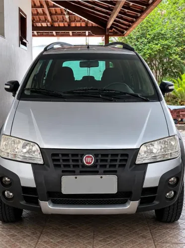 Fiat Idea Advent./ Adv.locker 1.8 MPI Flex 5P 2010