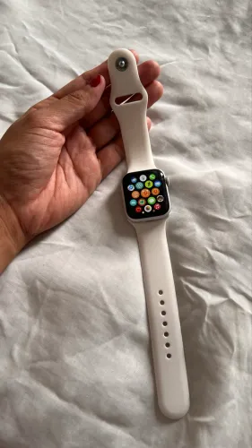 Apple Watch Series 4 de 40mm (alumínio)