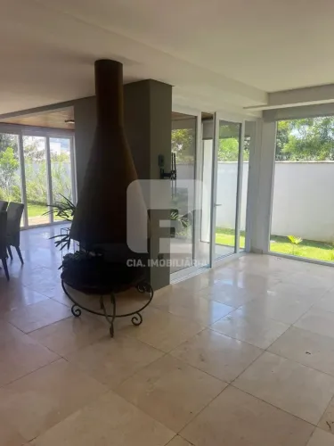 Casa de 4 suítes em condomínio no Campeche - Florianópolis