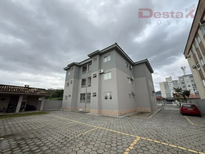 Apartamento no bairro Rio Caveiras - Biguaçu