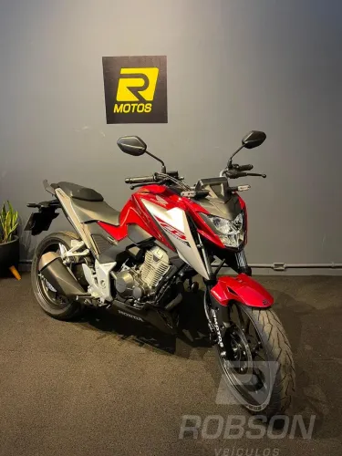 CB 300  300F TWISTER  VERMELHA 2025/2026