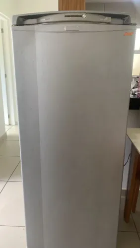Geladeira disponível