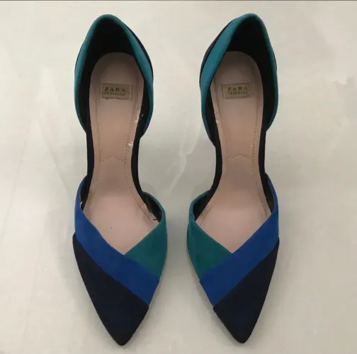 Scarpin zara semi novo ( comprado em Paris )
