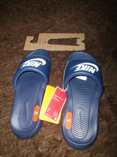 Chinelo Nike Victori One masculino