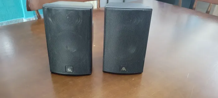 Par de caixas AR HC 4