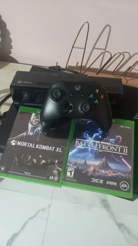 Xbox One Fat 500GB + Kinect + Controle + 2 Jogos Fisicos