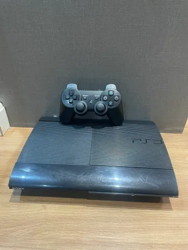 PS3 Super Slim 250gb com vários jogos