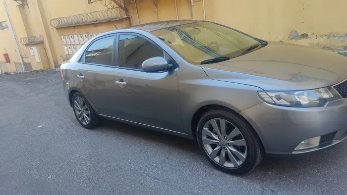 Kia Motors Cerato 1.6 16V Aut. 2013