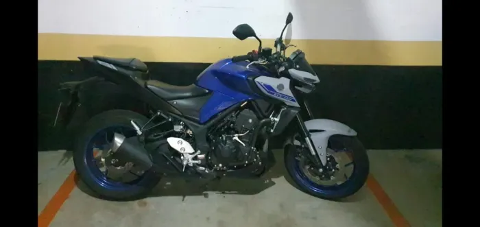 Vendo MT 03 azul baixo km