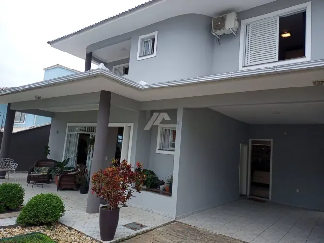 Casa no Jardim Germânia com 4 dormitórios