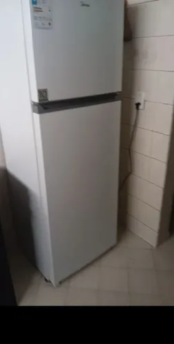 Geladeira midea