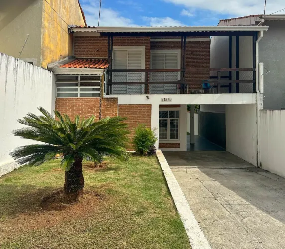 Oportunidade linda casa em Atibaia, com área de lazer e pomar