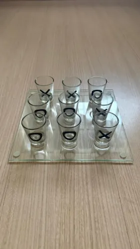 Jogo da Velha com Copos de Shot/Drink com Tabuleiro de Vidro - 9 Copos
