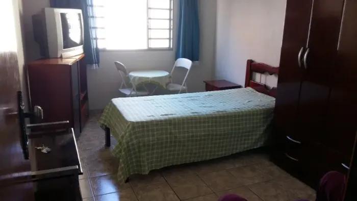 aluguel de Quarto Mobiliado em Sobrado Guará II