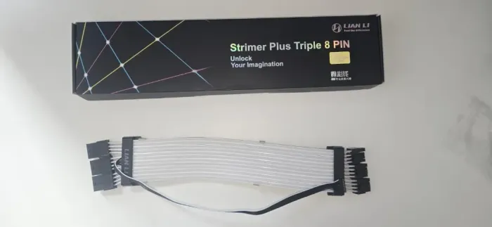 Cabo Extensor Lian Li Strimer Plus V2 Triple, RGB, 8 Pinos - PW12-PV2 BLACK