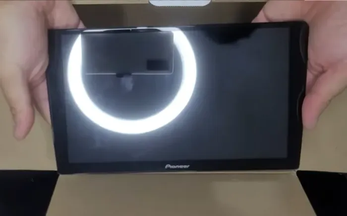 MULTIMIDIA 9" PIONEER DMH-AP6650BT