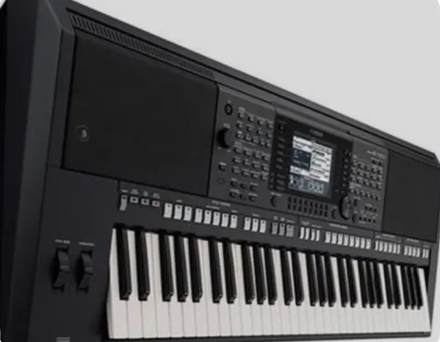 Vendo Yamaha PSR-S750 teclado arranjador