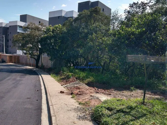 Área a venda com 4752 metros quadradoe na Granja Viana Cotia/SP