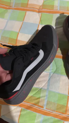 Tênis vans ultrarange exo