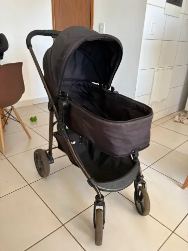 Carrinho de bebê + bebê conforto GALZERANO