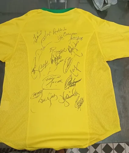 Camisa autografada seleção brasileira 2000/2001