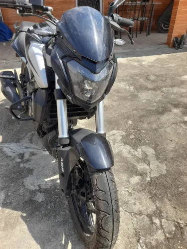 Vendo bajaj dominar 250