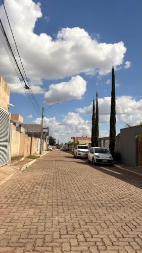 Casa na Ponte Alta 2 quartos em condomínio fechado na Rua Jacarandá