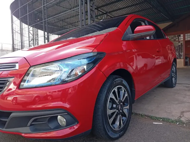 Chevrolet Onix Hatch LTZ 1.4 8V Flex Power Aut. 4P 2014