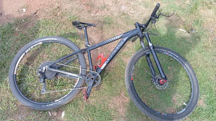 Bike Aro 29 quadro 15 
