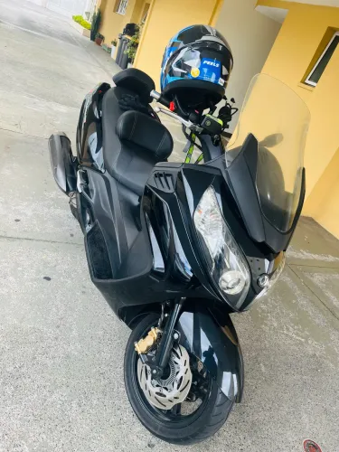 Maxsym 400i