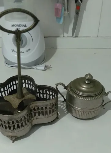 Peças de prata antigas