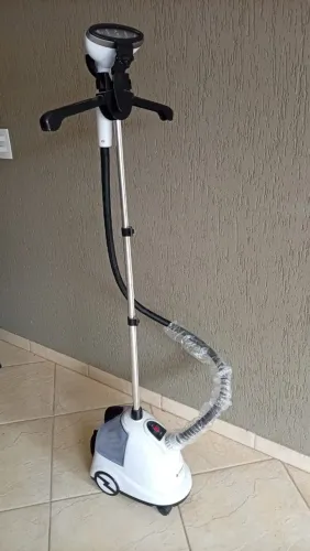 Passadeira a vapor Cadence