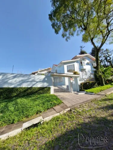 Casa residencial para alugar no bairro Primavera com 3 dormitórios/quartos e 232 m².