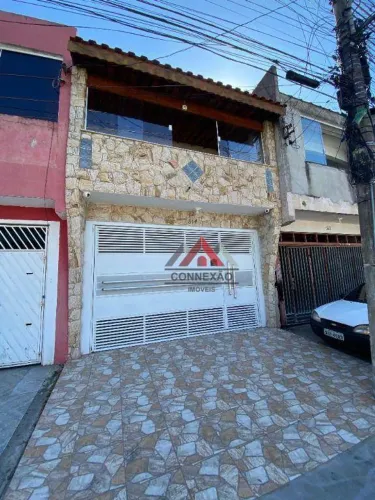 Sobrado com 3 dormitórios à venda, 210 m² por R$ 540.000,00 - Vila Maria de Maggi - Suzano