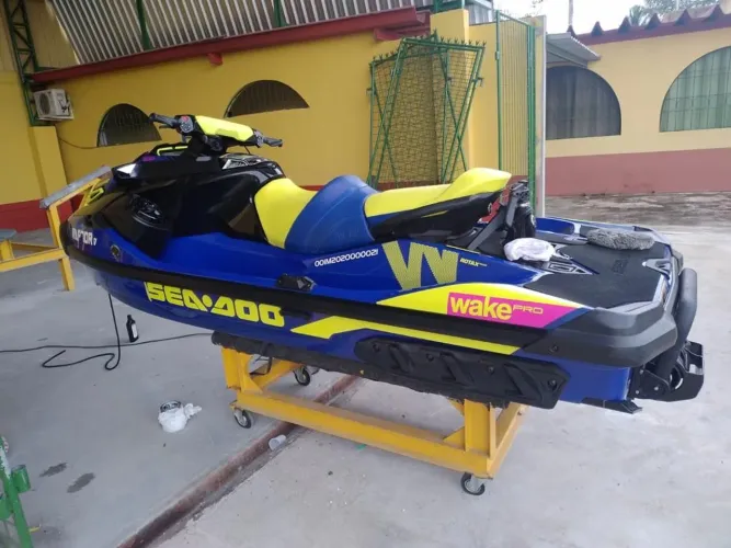 Jet seadoo wake pro 2020