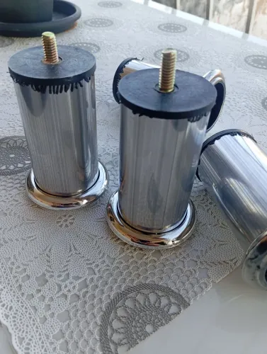 Pés para Armário em Alumínio