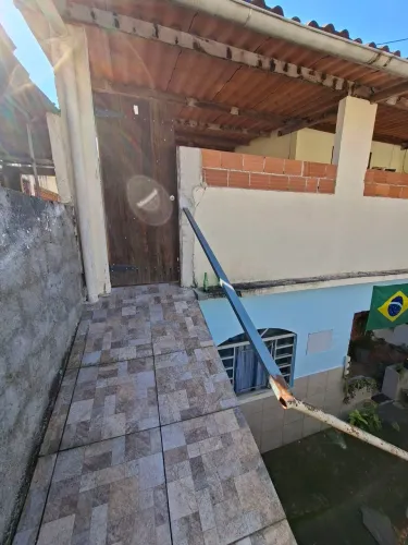Alugo casa no Rocha