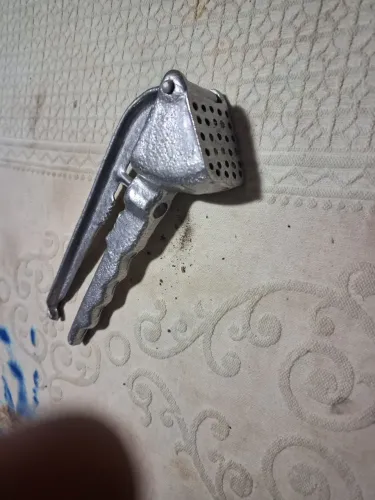 Espremedor de alho