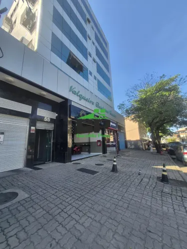 Sua sala comercial ao lado da Intendente Magalhães