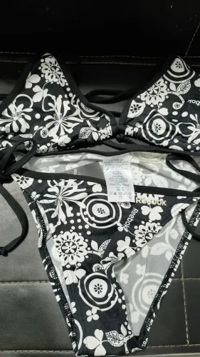 Biquini REEBOK preto com branco Tamanho M Novo