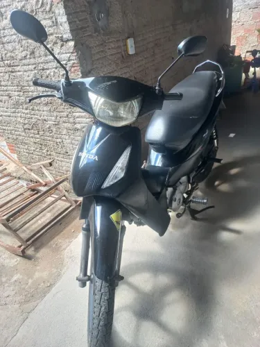 vendo uma biz 2010 emplacada 2026 sem multa pronta pra transferir