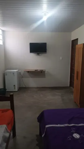 Aluga-se suíte