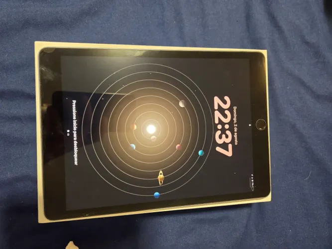 Vendo iPad Apple 9ª Geração - 256GB - Wi-Fi - Prata