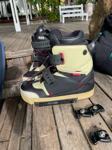 Bota de Wakeboard Slingshot 