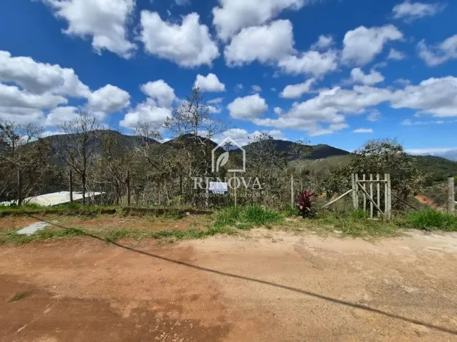 Terreno à venda, 845 m² por R$ 150.000 - Albuquerque - Teresópolis/RJ